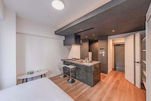 Shinsaibashi Apartment | Namba River Side Garden Hotel 601
