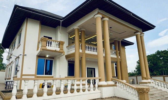 Kumasi Villa | Nanani Villa - Harmonious Paradise