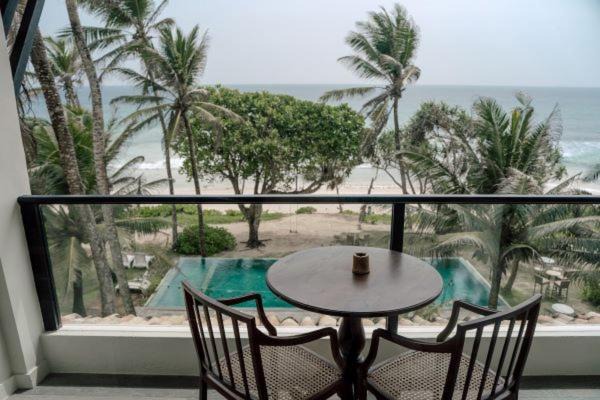 Weligama Hotel | Naomi Beach Resort - Adults only