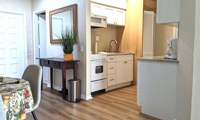Imperial Golf Estates Condo | Naples is here to enjoy with your doggies!