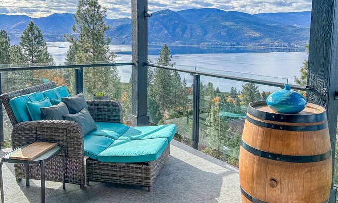 Okanagan-Similkameen Apartment | Naramata Hillside Luxe Retreat