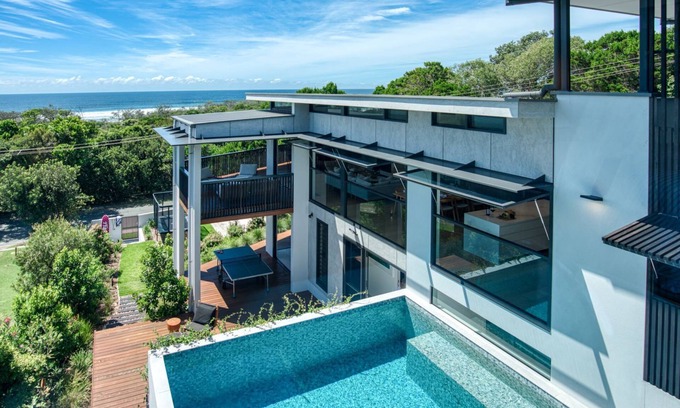 Peregian Beach House | Narawi - 2min to beach, ocean views