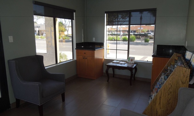 Garden Grove Hotel | National Inn Garden Grove