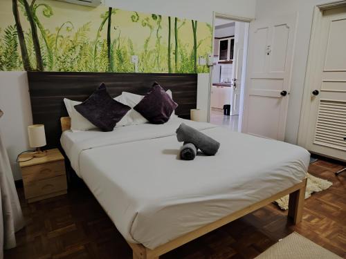 Kampung Surabaya Apartment | Natol Homestay - Riverbank Suites High Rise City Centre