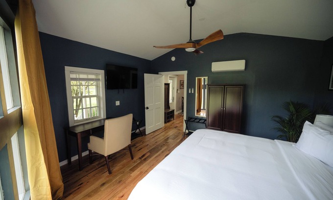 Shawnee On Delaware Hotel | Nature-Filled Escape | Ideal for Golf Fans & Scenic Outdoor Adventures