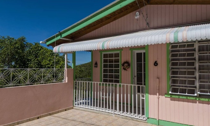 Sabana Grande Cottage | Nature's Lodge Escape
