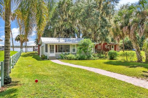 Fedhaven House | Nature's Nest Lake House