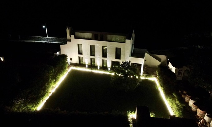 Caloura House | Nature & Sea - Casa da Vinhateira West Duplex