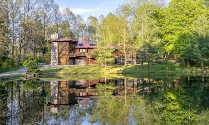 New Richmond Cabin | Nature Spa House | Hot Tub, Sauna, Pool, Relax