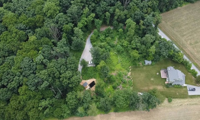 Steelville House | Nature Vacation Destination! - Hot Tub and Sauna