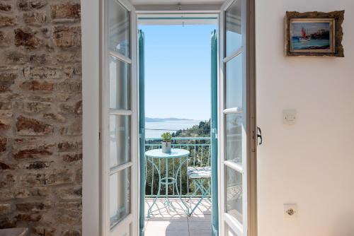 Kavalleraina House | Nausica House