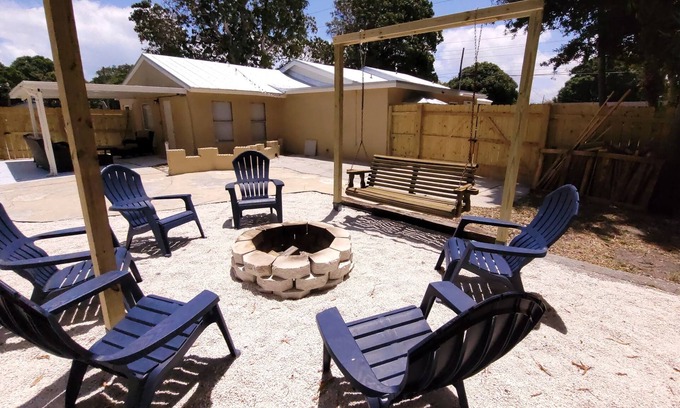 Fort Pierce House | Nautical Oasis w/Arcade close to Beach+Town. Pet Friendly w/Free RV/Boat Storage
