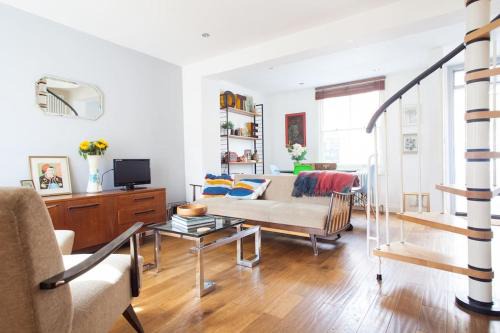 Peninsula House | NAVAL COTTAGE IN THE HEART OF ROYAL GREENWICH