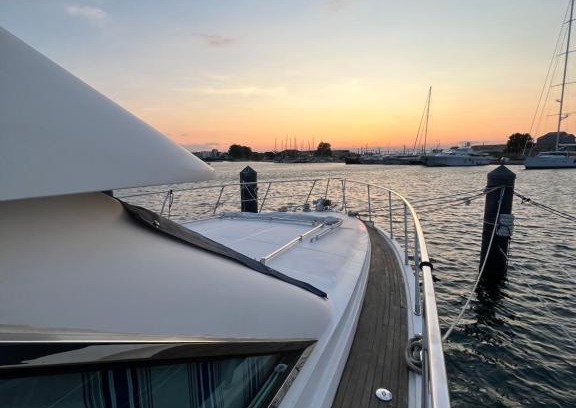 Sete Boat Rental | Navi Yacht à Sète, 2 à 8 couchages, privatif
