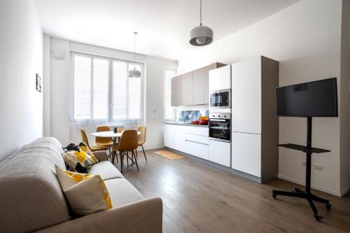 Morivione Apartment | [Navigli - Center] Modern Suite, Fast Wi-Fi & Tram
