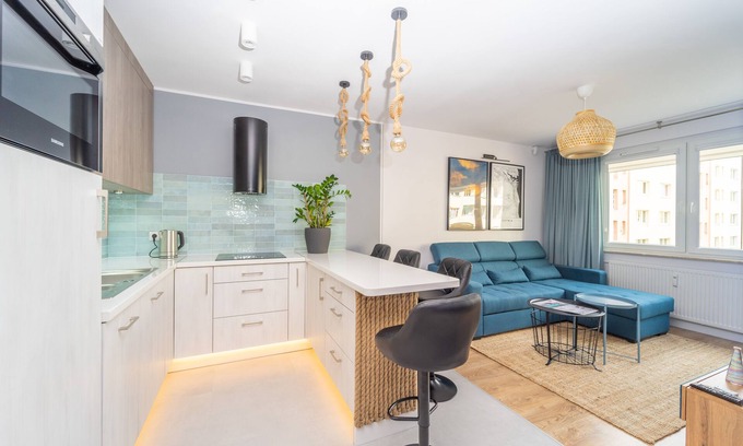 Srodmiescie Apartment | Navy Blue by 3City Rentals