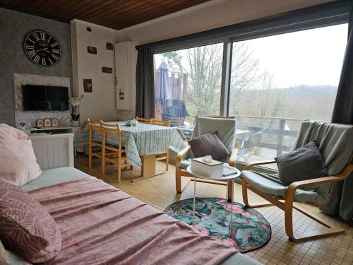 Waulsort Ski Chalet | Nawal's Belle Vue Dinant Givet
