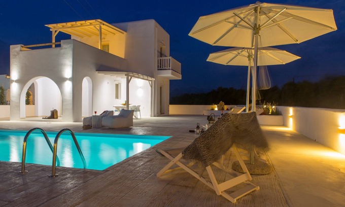 Naxos Town Villa | Naxian Lounge Villas
