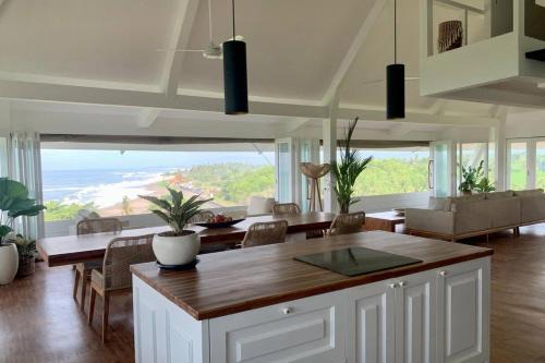 Kediri Apartment | Nazaré - Luxury Penthouse with 270 Degree Kedungu Beach View by Triang Villas