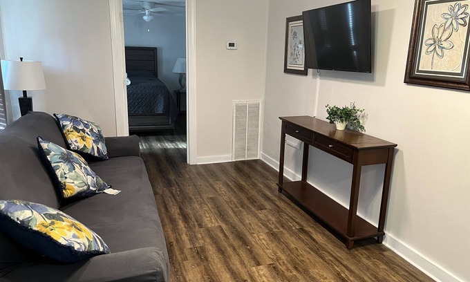 New Bern House | Near airport, restaurants, and river, Smart Tvs in all rooms
