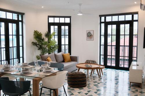 Santa Ana Apartment | Near Casco Viejo - 2 BDR APT - Beautiful & Comfy