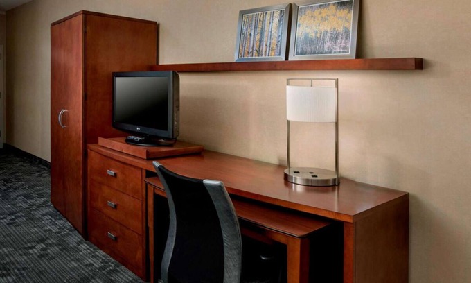 Foxboro Apartment | Near Gillette Stadium and Wrentham Village Premium Outlets, Pet-Friendly Stay!