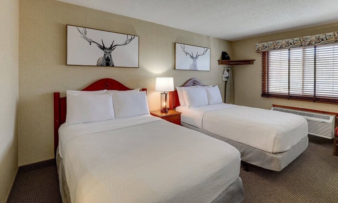 Galena Hotel | Near Mississippi River, Deluxe 2 Double, Stoney Creek Galena | 2 Units