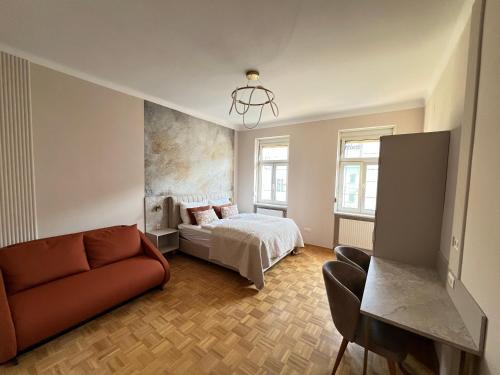 Meidling Hotel | Near Schönbrunn I 1 Min to U6 Niederhofstraße