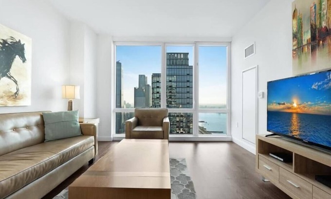 Midtown West Apartment | near Times Square 1 Deluxe BR | Kitchen + Washer/D