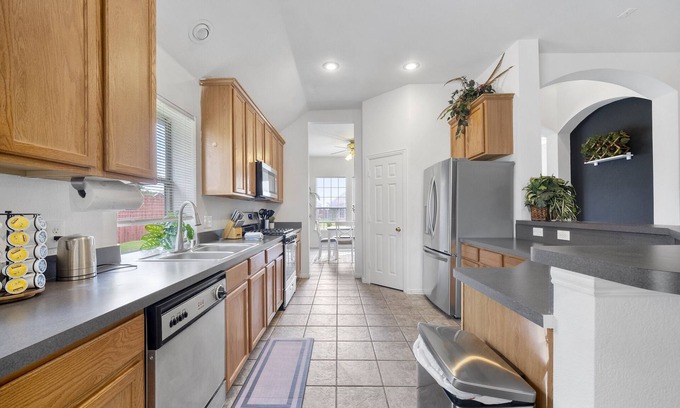 Garland House | Nearby lake & highway access | Huge backyard