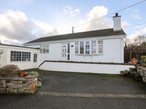 Pentraeth House | Neaudd Wen