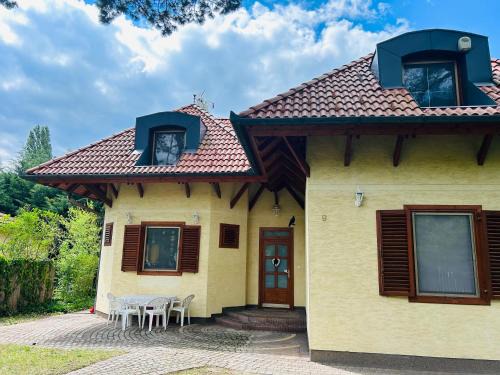 Zamardi Villa | Nefelejts Deluxe Home