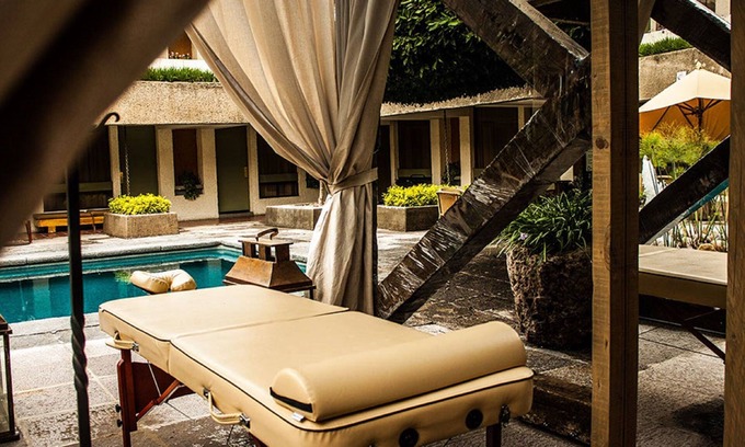 Leon Hotel | NEhotel Nueva Estancia