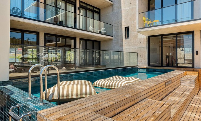 Cape Town City Centre Hotel | Neighbourgood Harrington