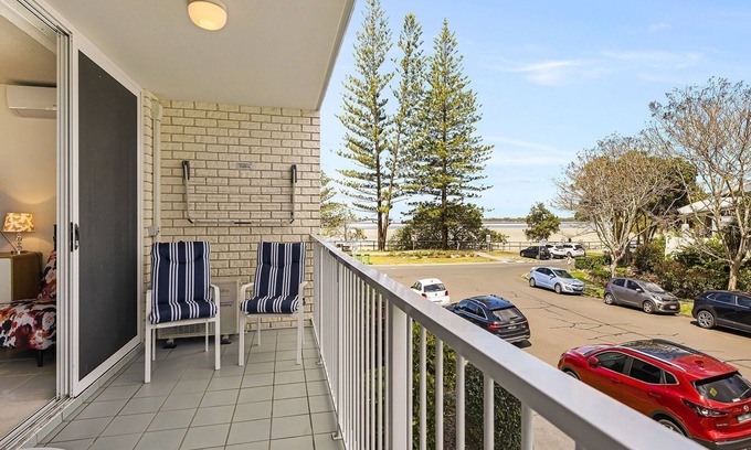 Golden Beach Apartment | Nelson Point Unit 2 Golden Beach QLD