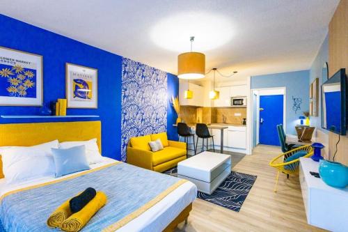 Costieres Apartment | Neon Oasis - Parking - Terrasse - Wifi -