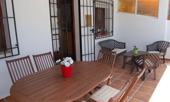 Nerja House | NERJA TOWNHOUSE 4 BEDROOM, 8 PLACES NEXT TO THE PARADOR HOTEL
