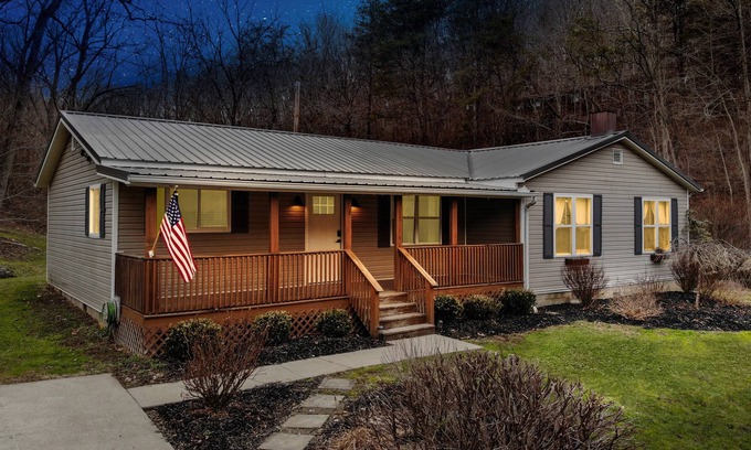 New Plymouth House | Nest 328 @ Hocking Hills