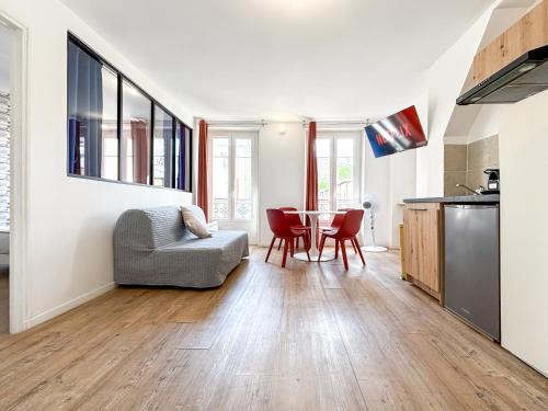 Combat Apartment | Nets Inn Apartments - La Villette