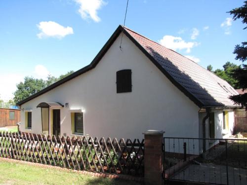 Lubben House | Nettes Ferienhaus in Hartmannsdorf mit Garten, Terrasse und Grill
