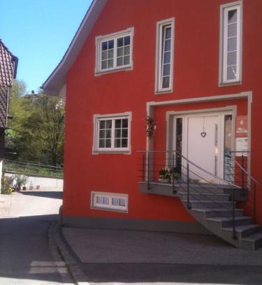 Ueberlingen Apartment | NEU . in 2 min. am Bodensee