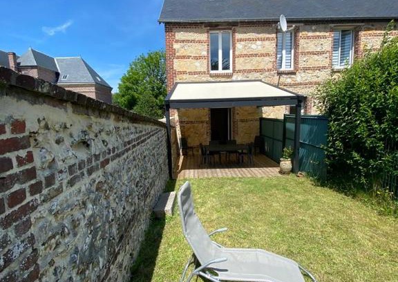 Dieppe House | Neuville secrete