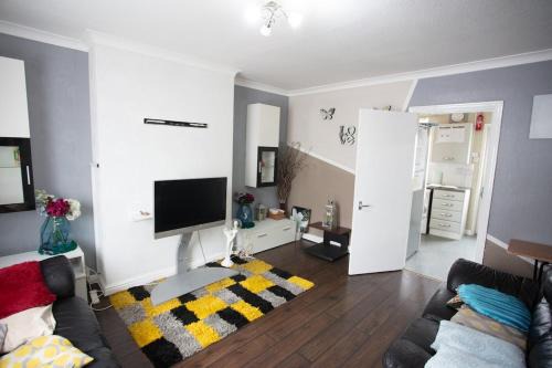 Coventry House | Never Give-Up Academy Stay - Where Comfort Meets Care