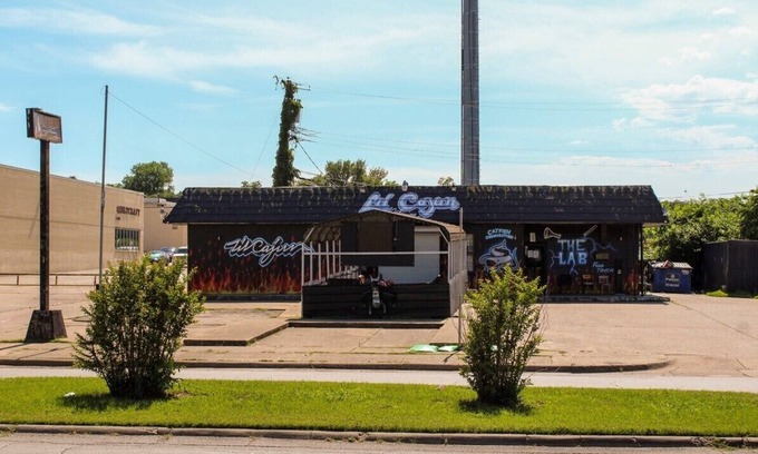 Dallas Apartment | NEW 2400sqft Restaurant - Minutes from Downtown Dallas!