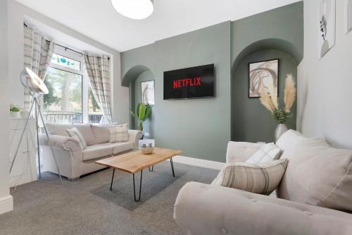 Darlington House | NEW! 2BR in Darlington
