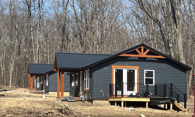 Oil City Cabin | NEW 2BR Lodge With Hot Tub @ Oil Creek State Park, Franklin PA & Oil City, PA.