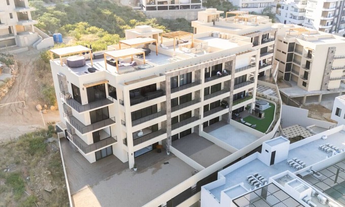 Libertad Apartment | New 3 BD Condo with Pool & Gym