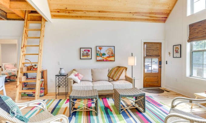 Little Kowaliga House | New 3BR Lakefront Home w/Dock + Fishing Pond