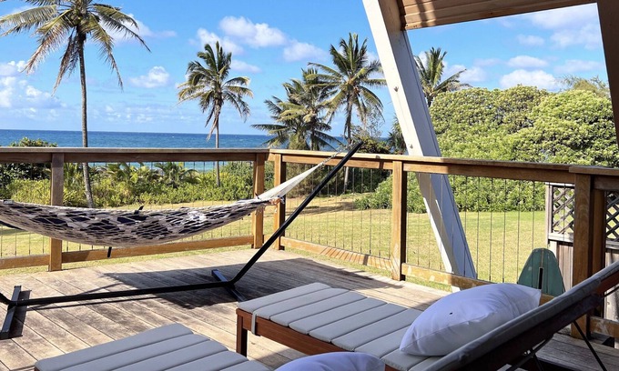Anahola House | NEW 4BR Oceanfront Home with Hot Tub & Theatre