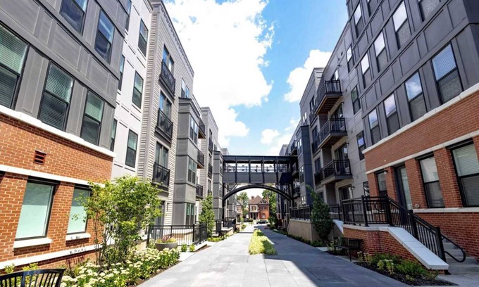 East Walnut HIlls Apartment | New 6BR/BA combined Apartments Near DT Cincinnati